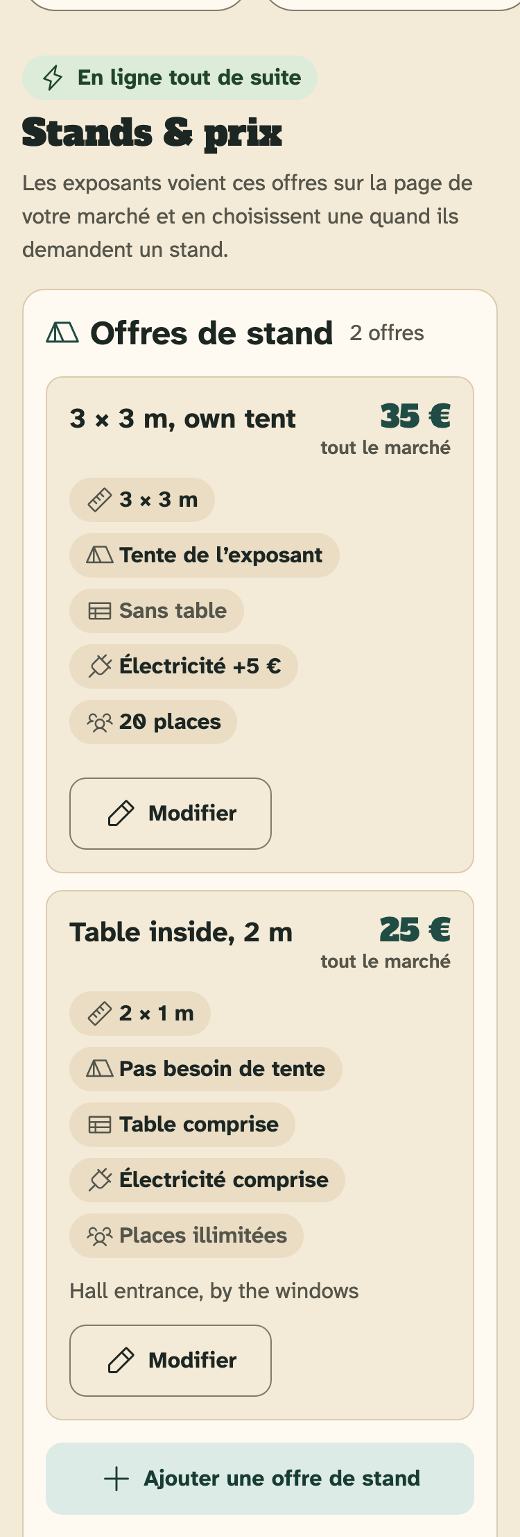 Capture d’écran de l’espace organisateurs sur un téléphone : La carte « Offres de stand » d’un marché avec deux offres.